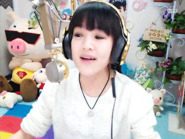 YY5大主播最新人气排行：阿哲倒数、利哥仅第三，第一无人不服！