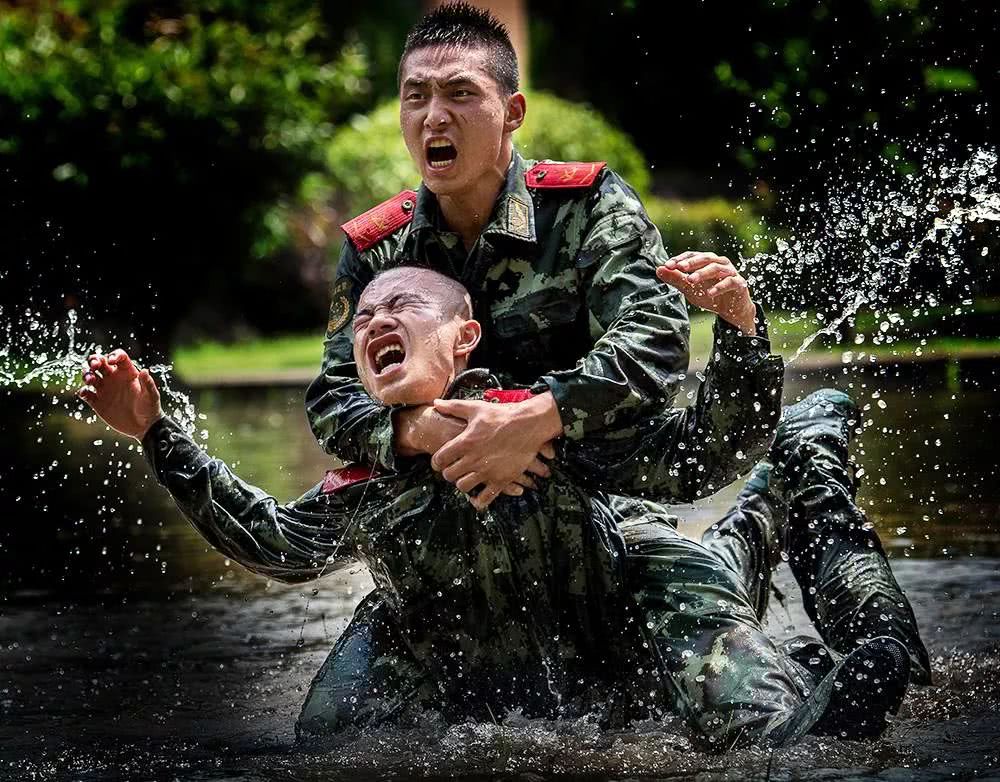 武术擒拿技巧大全,擒拿格斗锁喉36种招式视频