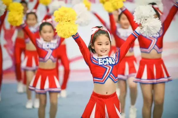 哈个啤酒玩个球！未来30天，青岛这个地方将燃炸你的胖友圈~