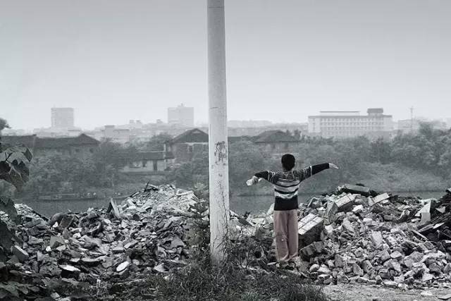 拍的照片被盗图了怎么办,偷照片被发现了怎么解释