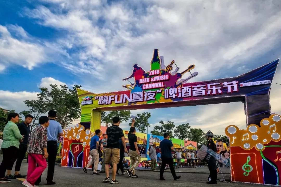 带上你的SuperHero，一起留下最温暖的回忆！