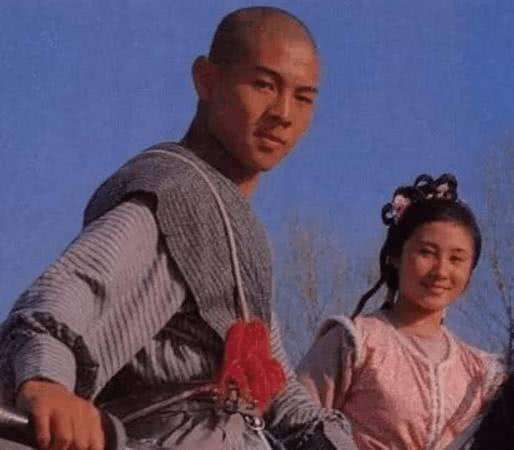 少林寺李连杰被追的片段,少林寺李连杰版是怎么拍的