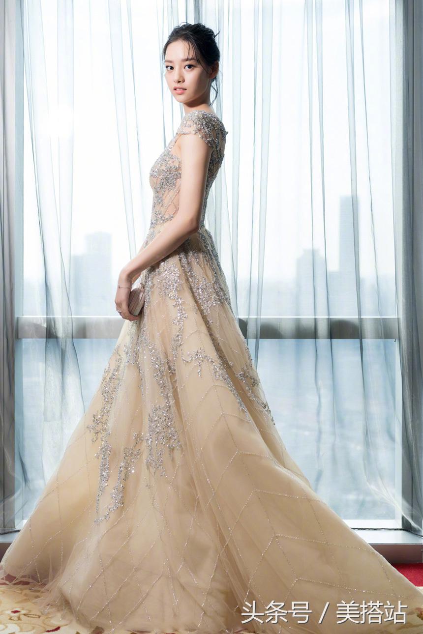 第22届上海电影节明星走红毯视频,第24届上海国际电影节红毯女明星