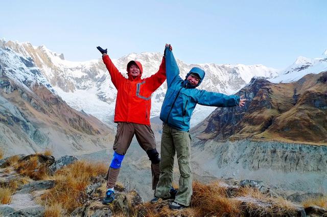 一年到头到处旅游的人,旅行和赚钱哪个更重要