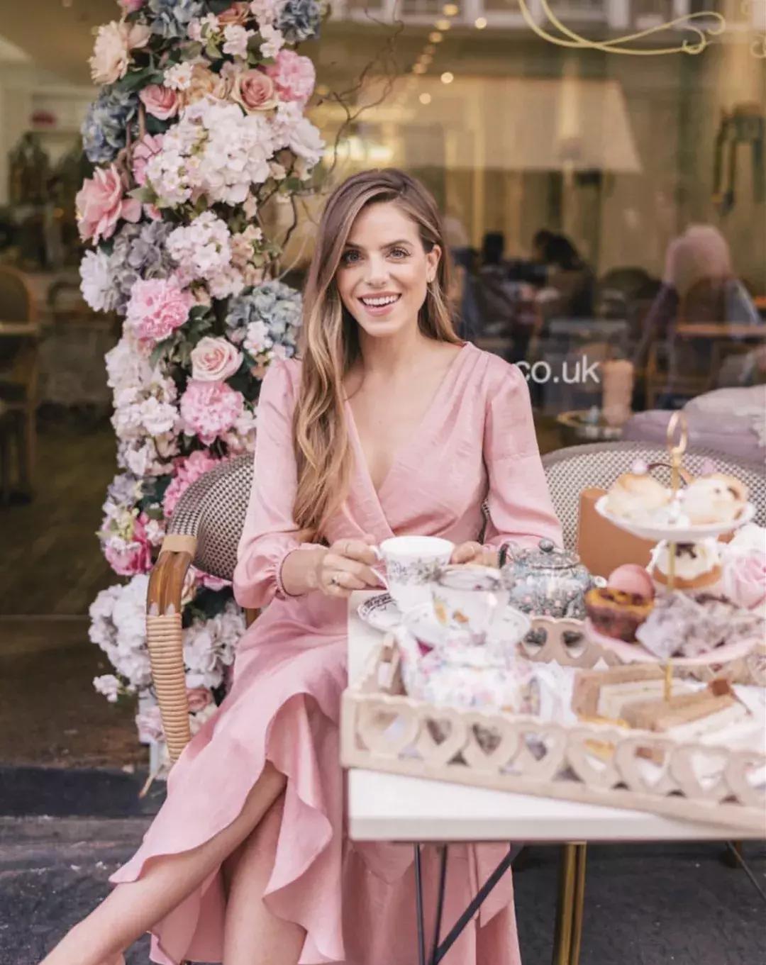 夏天漂亮的裙子40岁女人,40条适合夏天的裙子