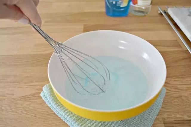 白墙弄脏了怎么把它变白,白墙脏用什么产品变白效果最好