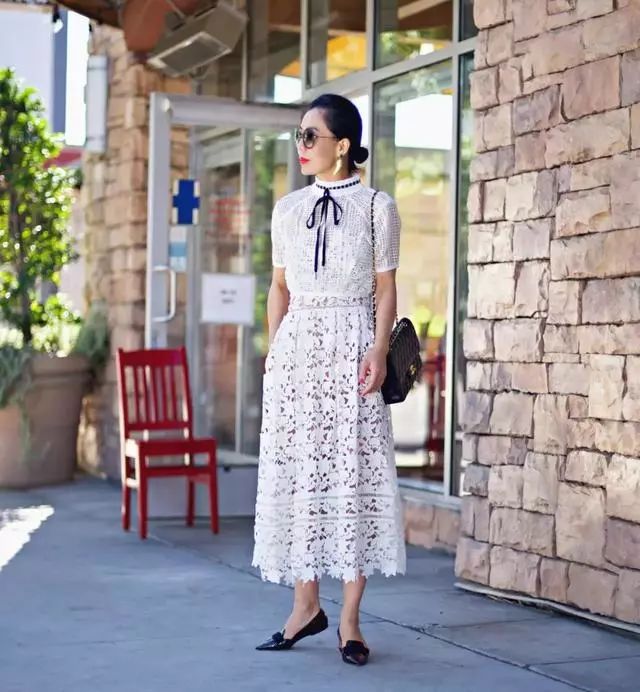 发现一件好看的衣服,这3种单品这样穿简单却很时髦