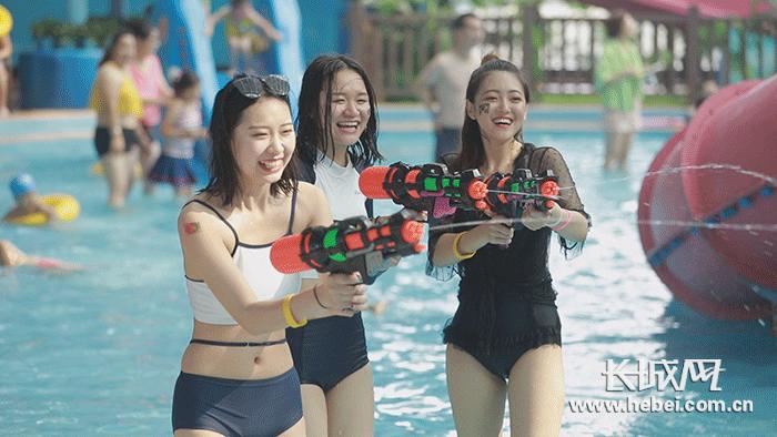 超模来“勒”欢度端午勒泰水世界携手足球宝贝玩转世界杯