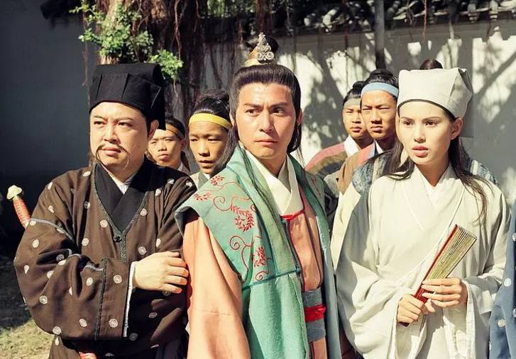 演员展昭个人资料,足球运动员展昭