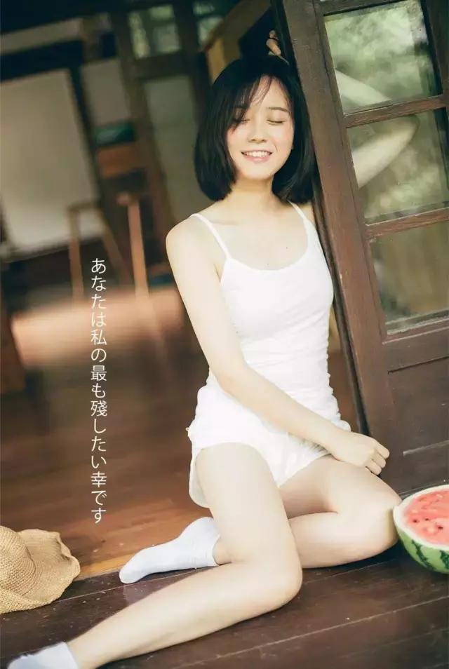 夏天拍照必备的10件衣服,夏季拍照服饰搭配图片