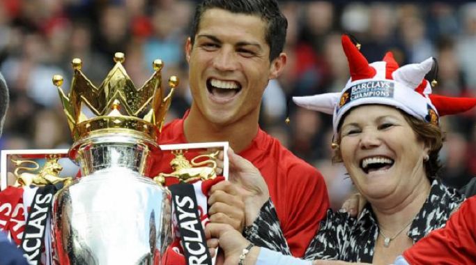 c罗家庭成员主要有谁,c罗小时候家庭条件