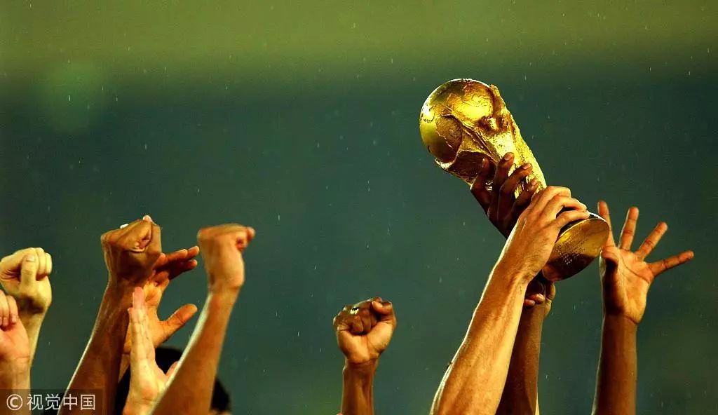 哈哈哈笑出腹肌！这届世界杯简直太“魔性”了！