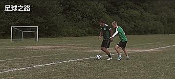 足球十大技巧秀,学会这几个足球小技巧