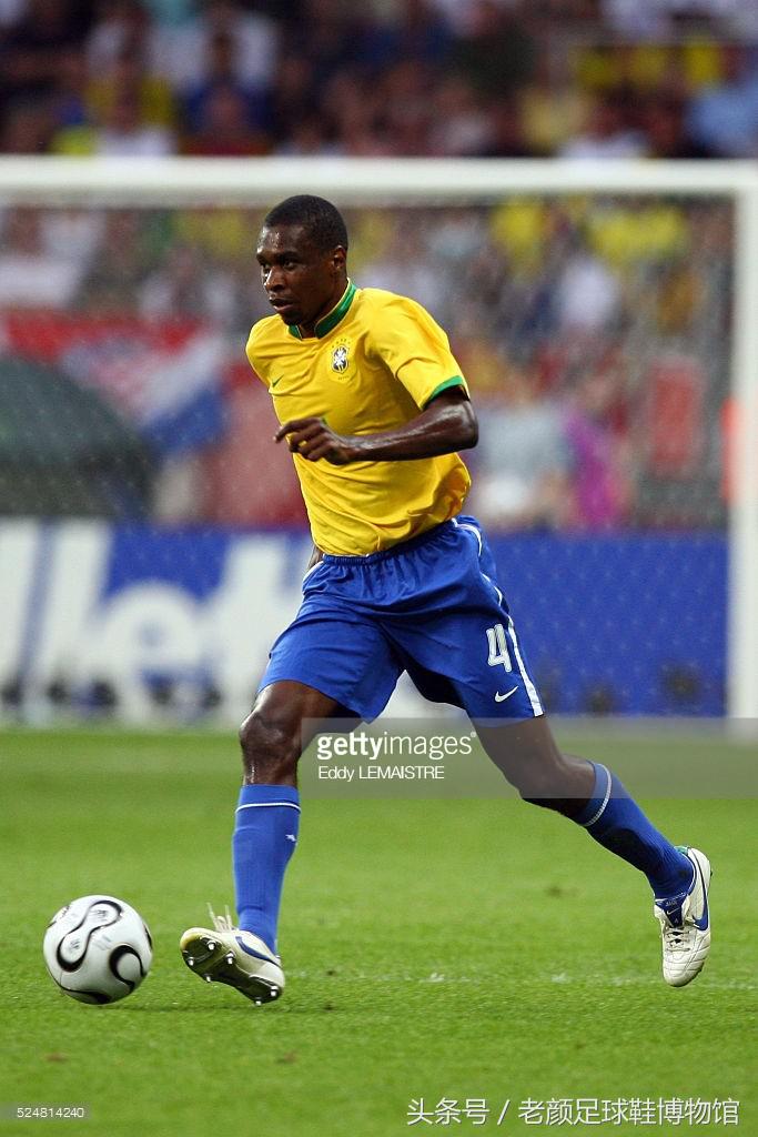 06年世界杯宣传nike,世界杯最火的足球鞋