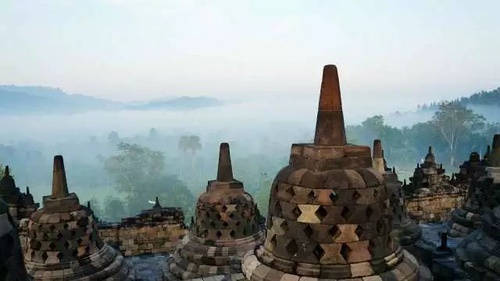 印尼热带雨林徒步,去印尼看火山最全攻略