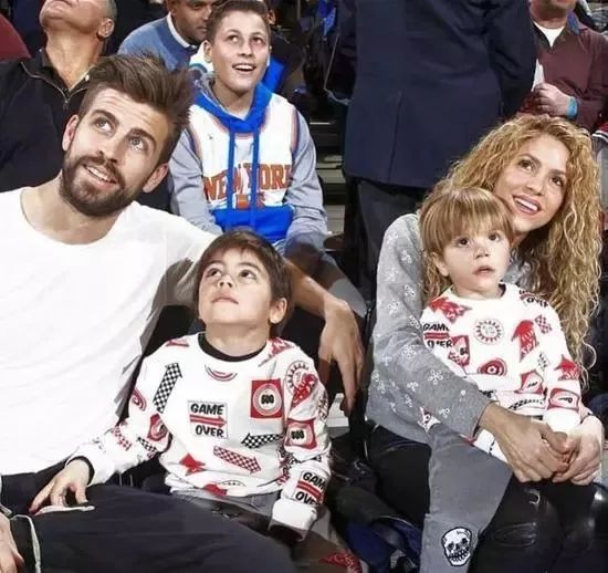 男单女双｜西班牙除了盛产帅哥还盛产姐弟恋？