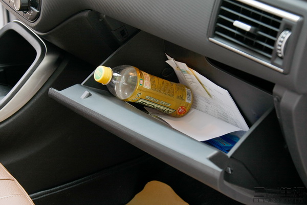 年轻人的第一台suv观致5,观致5suv功能介绍