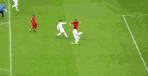 世界杯足球爱心庆祝动作,泥浆足球世界杯