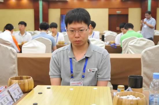 *藏西**中驰首战修得正果顽强拼搏成功升入全国围甲