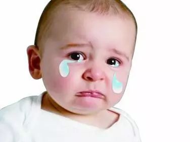 新生儿保温箱出来不吃母乳怎么办,新生儿突然不吃母乳是怎么回事