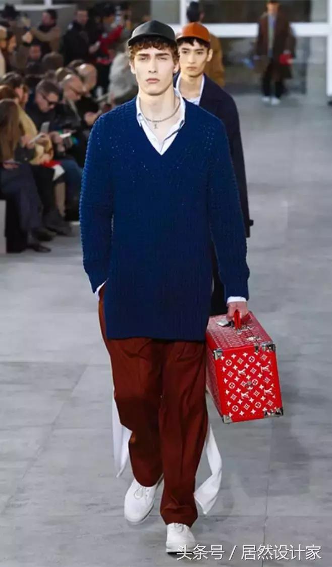 lv最新波点联名,lv草间弥生联名波点羽绒服