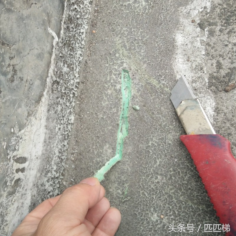 屋顶大面积漏水防水用什么涂料好,屋顶漏水防水最佳方法视频