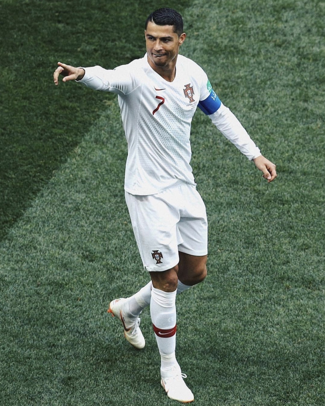 18年世界杯c罗拯救葡萄牙,欧洲杯c罗一己之力对抗西班牙