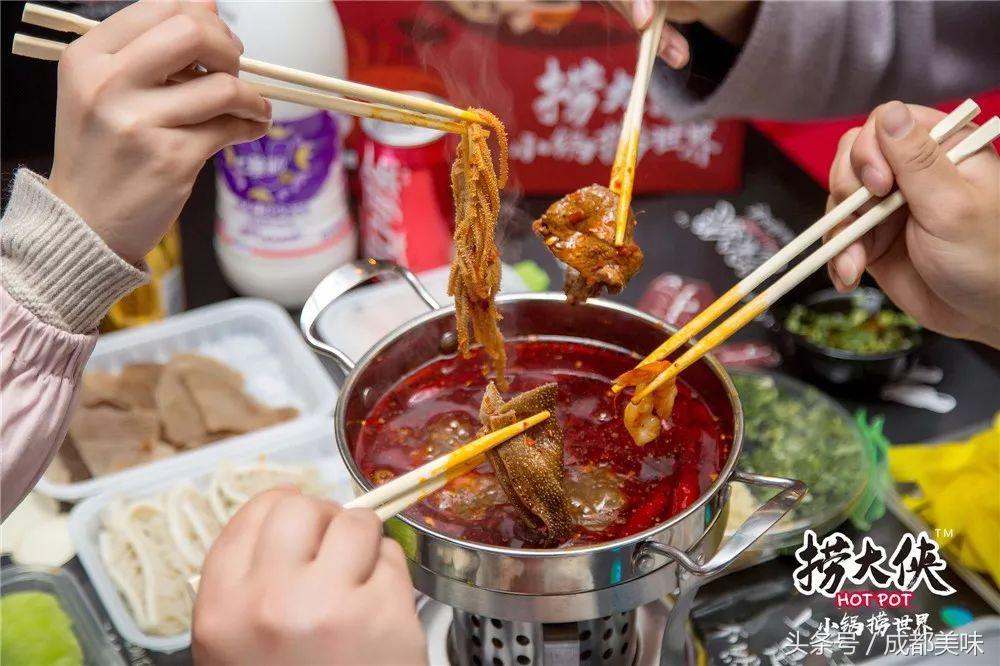约四川姑娘的时候，你真的很需要一份重口味er的牛油火锅
