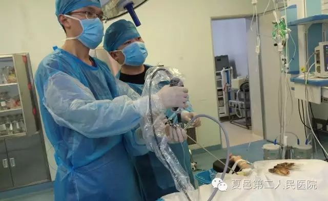 摔了一跤怎么判断脾有没有伤到,摔跟头脾摔破了什么症状