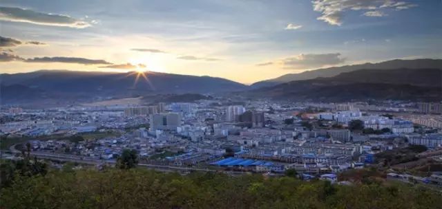 介绍我的家乡临沧,介绍我的家乡腾冲