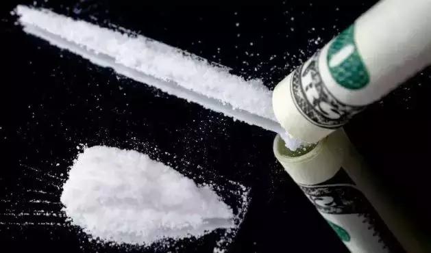 美国航班禁止携带物品清单最新,美国飞机禁止携带物品