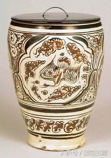 钧窑蓝釉窑特征,钧窑釉色有什么特点