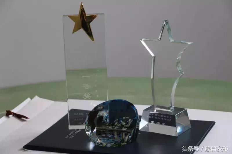 这两个女孩……万万没想到啊！