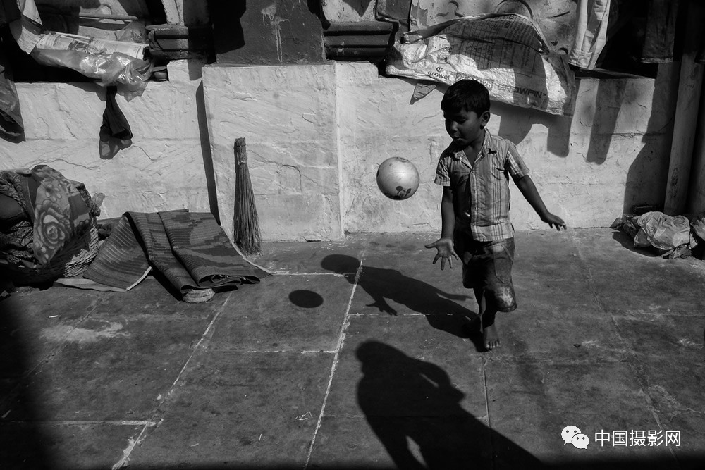 印度摄影家SashiBDa作品赏析——《足球精神》