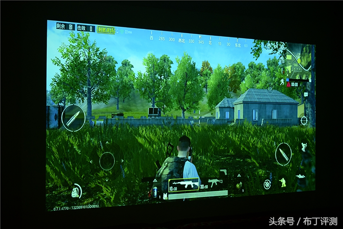 坚果j7s多少流明,坚果j7是长焦还是短焦