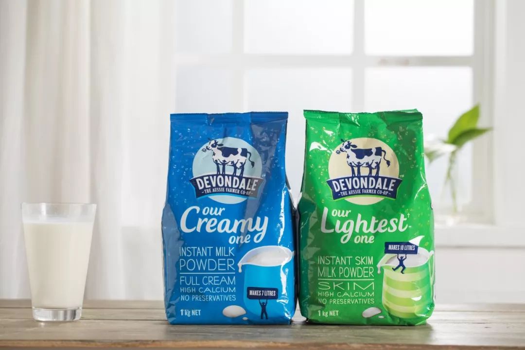 一条货架｜来自澳大利亚的“德运”奶粉；收起来只有巴掌大的拖鞋