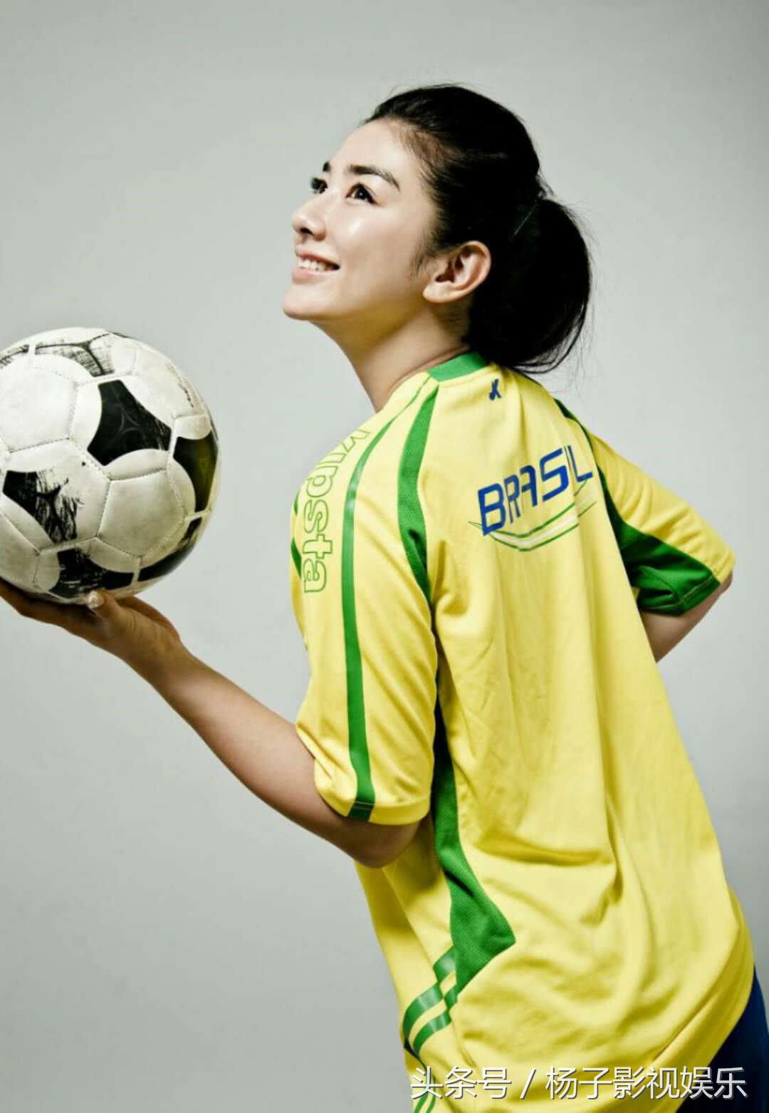 明星足球宝贝唐嫣,足球宝贝袁姗姗唐嫣