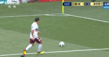 44比1！韩国再遭点球噩梦，总统现场督战女团热舞助威也没用