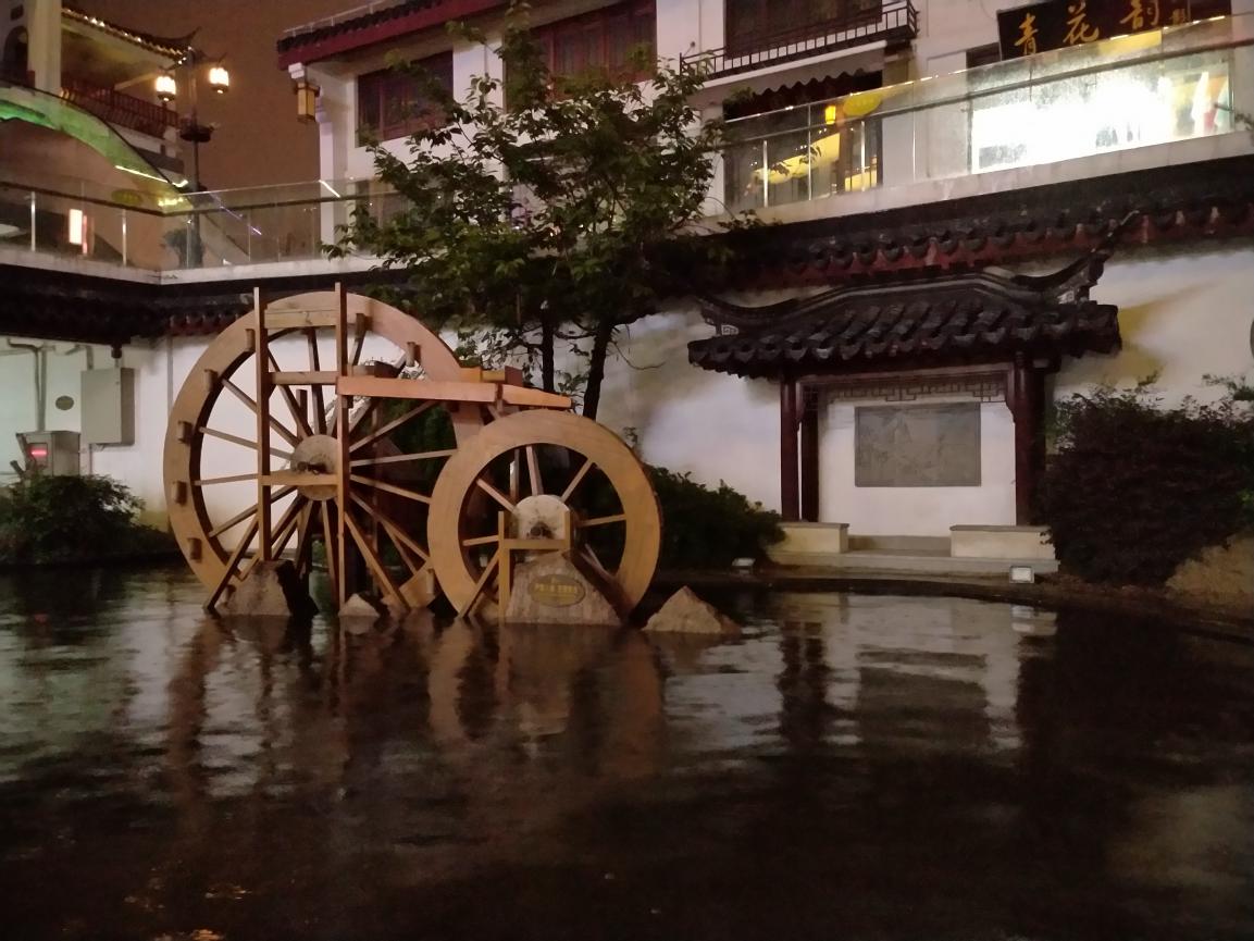 上海最近的古镇七宝老街,带你夜游上海七宝古镇