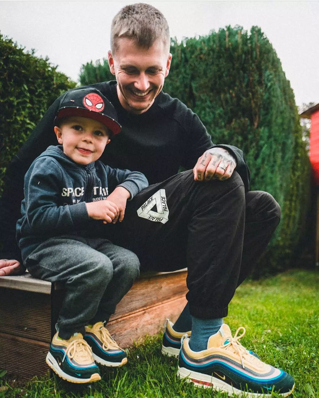 “老爸卖Sup，我捡他玩剩下的，件件过万”