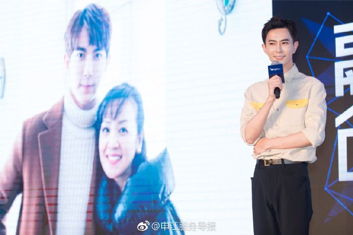 鹿晗评c罗和梅西,鹿晗谈c罗和梅西哪个厉害