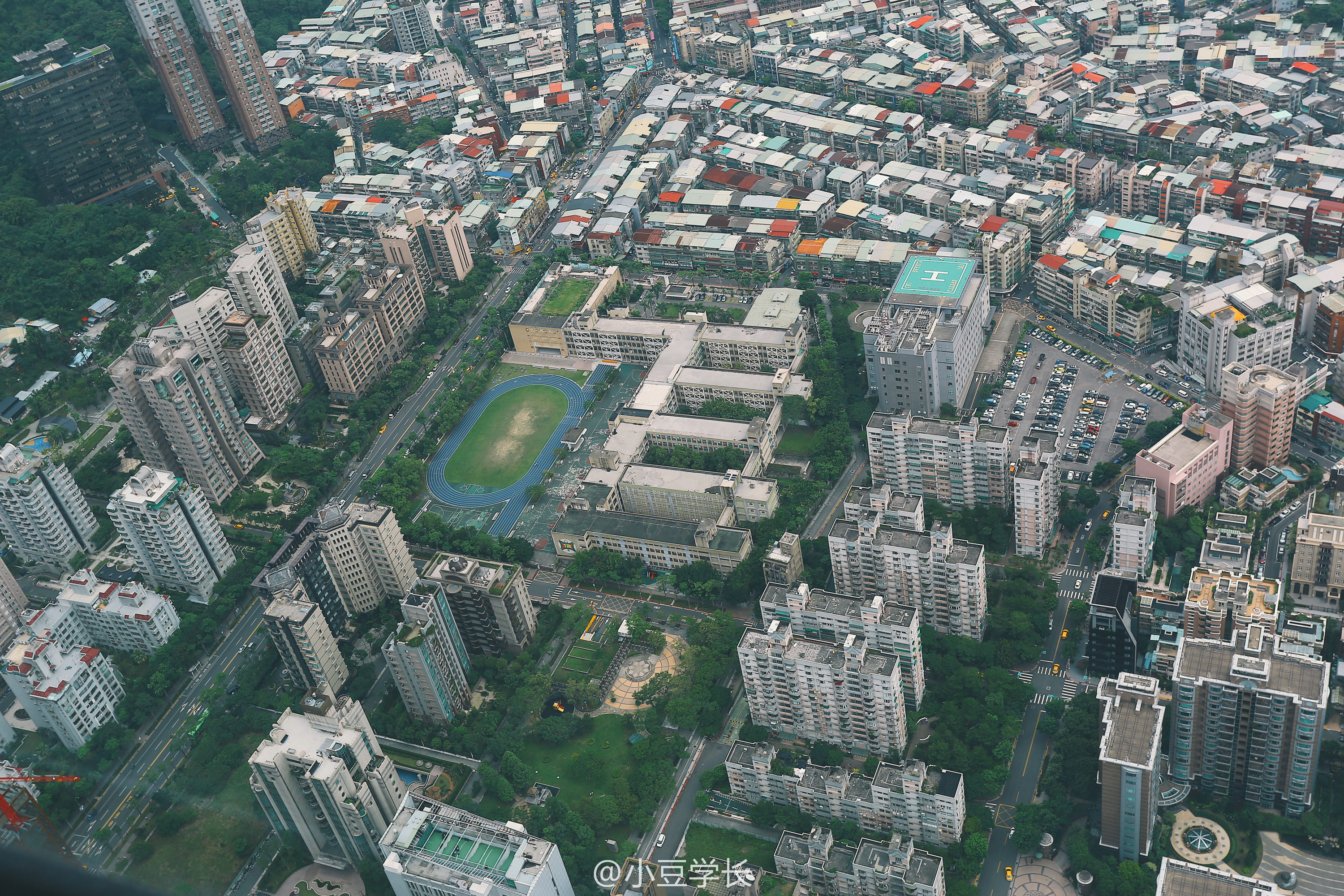 世界最快观景电梯8米,世界上最高最快的电梯