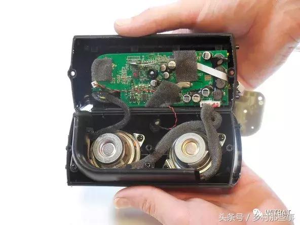 jbl蓝牙音箱flip3拆解视频,jblflip蓝牙音箱拆解不易