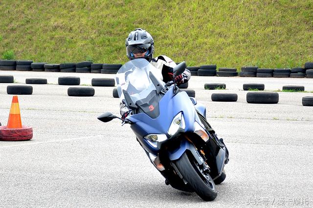 顶级跑羊的不二之选试驾YAMAHATMAXDX