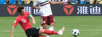 韩国队足球世界杯犯规小合集,02年世界杯韩国队犯规集锦