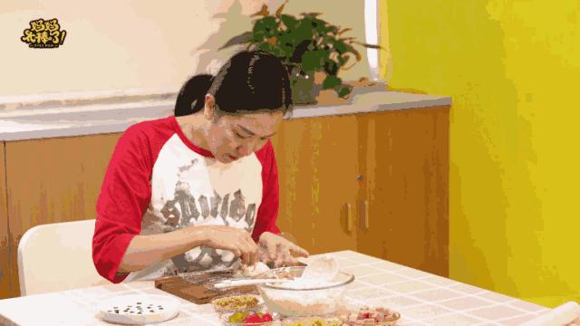 适合6岁孩子的足球训练,培养孩子足球乐趣的视频