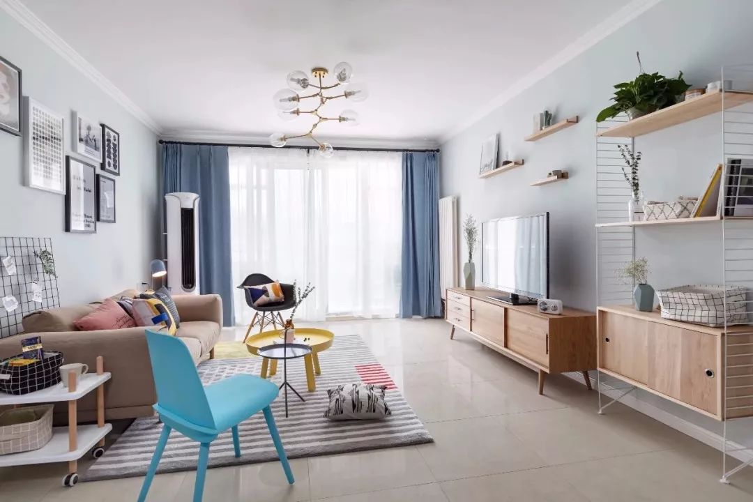 电视背景墙茶几电视柜搭配,现代简约客厅沙发茶几电视柜搭配