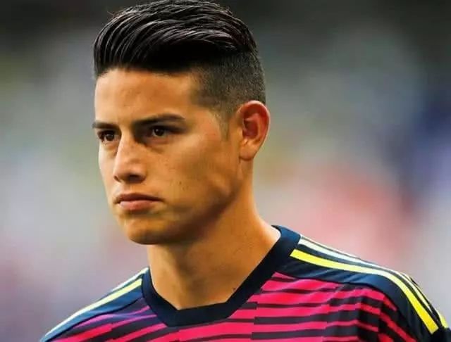 他是伯纳乌的弃儿哥伦比亚的巨星他是钢铁侠J罗