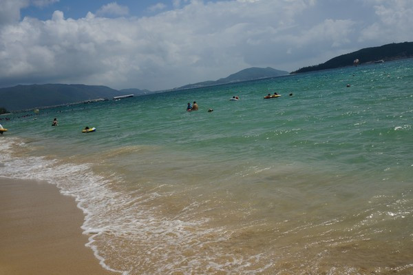 独自去海南旅游,优优去三亚旅行