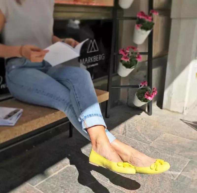 高帮小白鞋女款2020真皮平底鞋,入手一双软底软面平底小白鞋